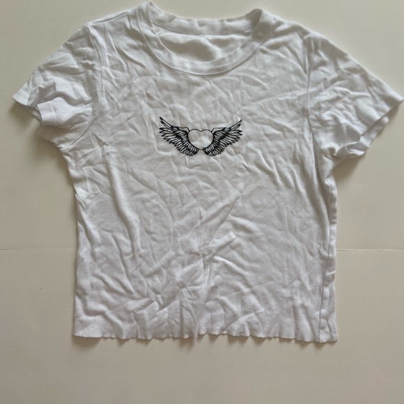 Brandy Melville John Galt White & Black Baby Tee with Heart Wing Design One Size - Picture 1 of 1